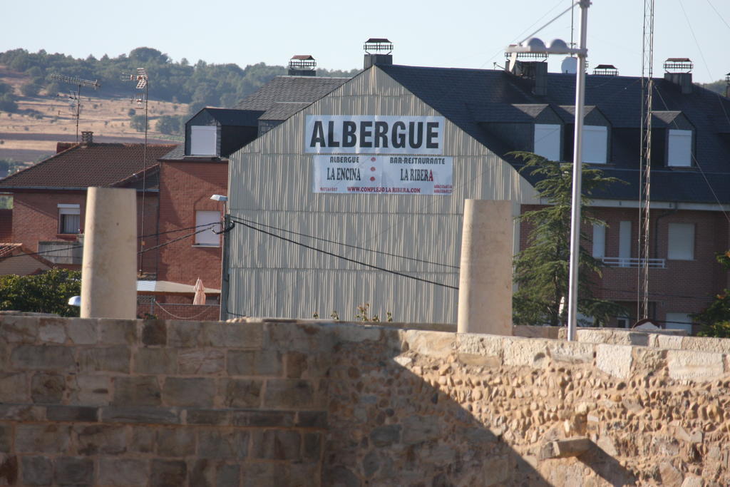 Albergue La Encina Hospital de Órbigo 외부 사진