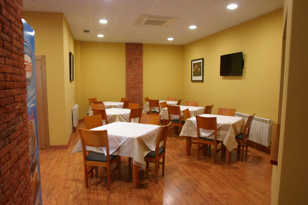 Albergue La Encina Hospital de Órbigo 외부 사진
